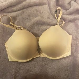 Brand new never worn sexy illusion push up bra Victoria’s Secret 36D